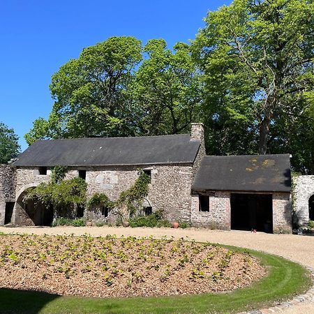 Manoir Du Menec Chambre Le Folgoet Bagian luar foto
